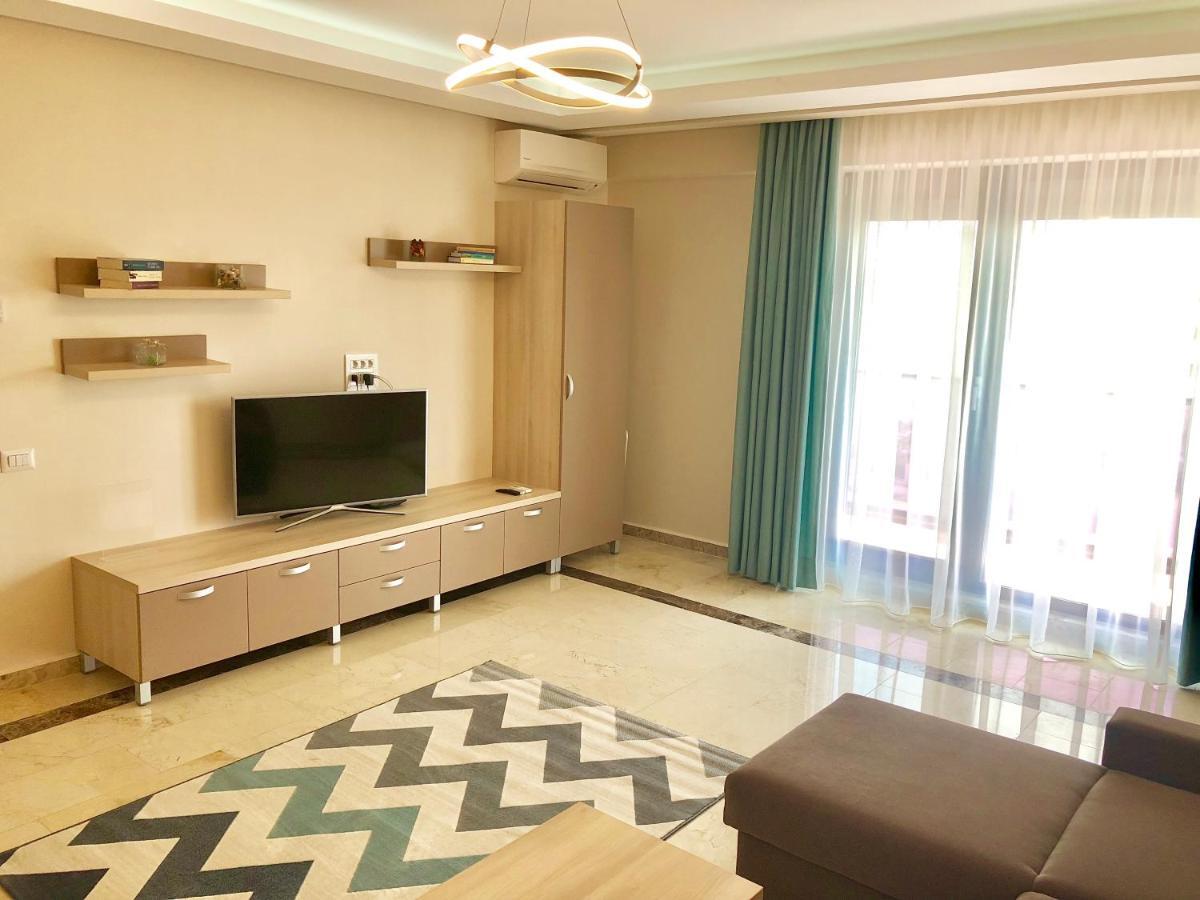 Sophia 3 Luxury Apartments Mamaia Exterior photo